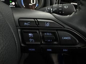 Toyota Yaris Cross 1.5 VVT-h Icon E-CVT (116 ps) - LANE TRACE ASSIST - WIFI - LANE 