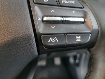 Hyundai Kona 1.6 h-GDi Ultimate DCT (141 ps) - HEAT AND COOL SEATS - LED - RE