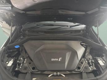 BMW iX1 30 66.5kWh M Sport xDrive (11kW Charger) (313 ps) - NAV - ALCANT