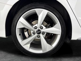 Audi A3 1.5 TFSI 35 S line S Tronic (150 ps) - CARPLAY - LED - LEATHER