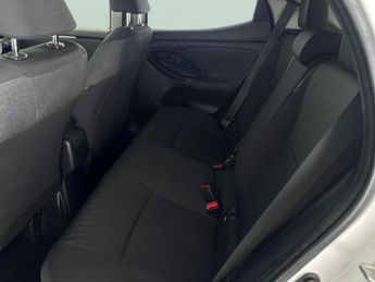 Toyota Yaris 1.5 VVT-h Design E-CVT (116 ps) - WIFI - LANE DEPARTURE  - BLUET