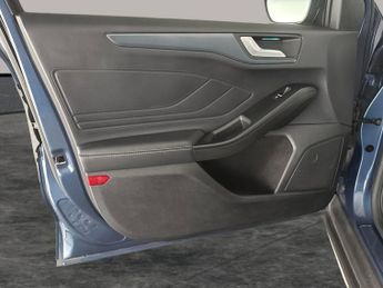 Ford Focus 1.0T EcoBoost MHEV Active Vignale DCT (155 ps) - CARPLAY - NAV