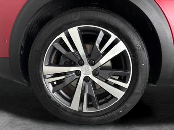 Peugeot 3008 1.2 Allure Premium + e-DSC6 (136 ps) - NAV - LANE DEPARTURE  - W