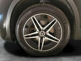 Mercedes-Benz EQA EQA 300 66.5kWh AMG Line 4MATIC (228 ps) - HEATED LEATHER - MIRR