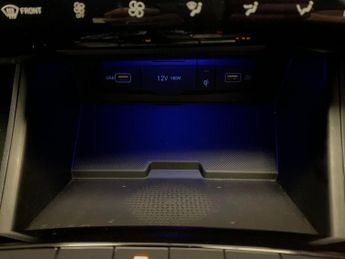 Hyundai Tucson 1.6 h T-GDi Premium (230 ps) - NAV - HEATED STEERING - BLIND SPO
