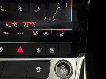 Audi e-tron 50 Technik quattro 71.2kWh (11kW Charger) (313 ps) - CARPLAY - L