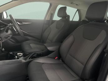 Kia Niro 64.8kWh 3 (201 bhp) APPLE CARPLAY - REV CAM - LED LIGHTS - NAV