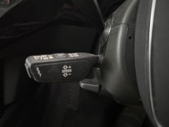 Audi e-tron 50 Technik quattro 71.2kWh (11kW Charger) (313 ps) - ADJUSTABLE 