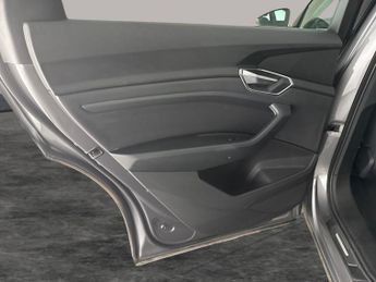 Audi e-tron 50 Technik quattro 71.2kWh (11kW Charger) (313 ps) - ADJUSTABLE 