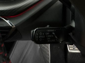 Skoda Octavia 2.0 TSI vRS DSG  - BLUETOOTH - PARK SENSORS - DAB