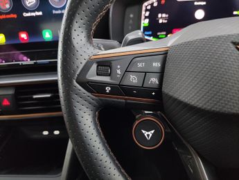 Cupra Formentor 1.4 eHybrid 12.8kWh VZ2 Plug-in DSG (245 ps) - PARK ASSIST - LED