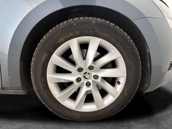 Skoda Superb 2.0 TDI SE Technology DSG (150 ps) - DRIVER MEMORY SEAT - BLIND 