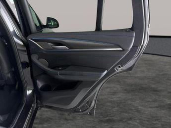 BMW iX3 80kWh M Sport Pro (286 ps) - HUD - PARK ASSIST - HK AUDIO