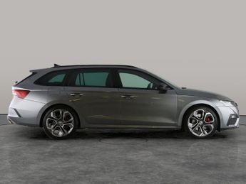 Skoda Octavia 2.0 TSI vRS DSG  - BLUETOOTH - PARK SENSORS - DAB