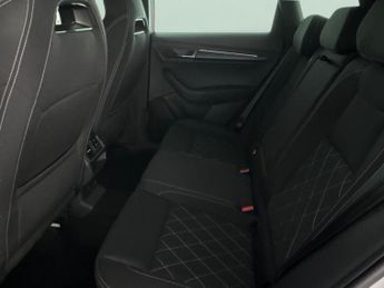 Skoda Karoq 1.5 TSI ACT SportLine DSG (150 ps) - HEATED SEATS - NAV - HEATED