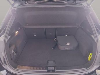 Mercedes-Benz EQA EQA 250+ 70.5kWh Sport (Executive) (190 ps) - ADAPTIVE LIGHTS
