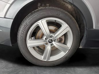 Audi e-tron 50 Technik quattro 71.2kWh (11kW Charger) (313 ps) - ADJUSTABLE 