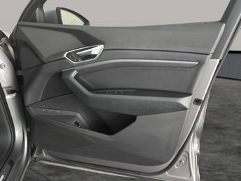 Audi e-tron 50 Technik quattro 71.2kWh (11kW Charger) (313 ps) - ADJUSTABLE 