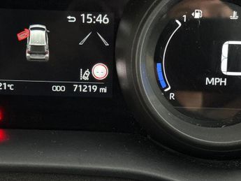 Toyota Yaris 1.5 VVT-h Design E-CVT (116 ps) - WIFI - LANE DEPARTURE  - BLUET