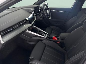 Audi A3 1.5 TFSI 35 S line S Tronic (150 ps) - CARPLAY - LED - LEATHER