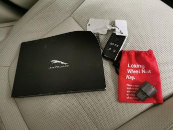 Jaguar I-PACE 400 90kWh HSE 4WD (400 ps) - MERIDIAN AUDIO - NAV - WIFI