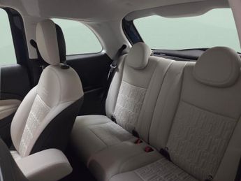 Fiat 500e 42kWh La Prima (118 ps) - NAV - SUNBLINDS - BLIND SPOT ASSIST