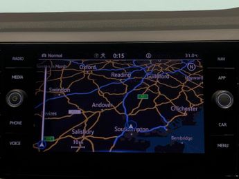 Volkswagen Taigo 1.5 TSI R-Line DSG (150 ps) - BLUETOOTH - WIRELESS CHARGER - DIG