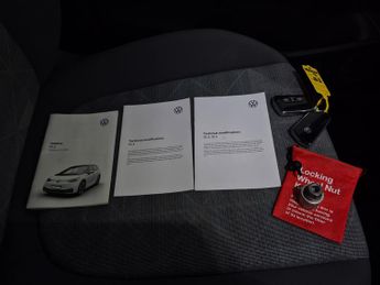 Volkswagen ID.3 Pro Performance 58kWh Life (204 ps) - NAV - COMFORT PACK - WIFI