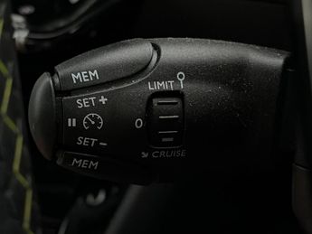 Peugeot E-2008 50kWh GT (7kW Charger) (136 ps) - REVERSE CAM - NAV - HEATED SEA