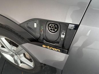 Audi e-tron 50 Technik quattro 71.2kWh (11kW Charger) (313 ps) - ADJUSTABLE 