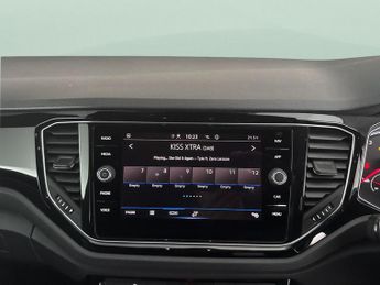 Volkswagen T-Roc 1.5 TSI EVO Black Edition DSG (150 ps) - DAB - BLUETOOTH - PADDL