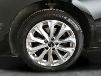 Audi A4 2.0 TFSI 35 Technik S Tronic (150 ps) - LED - REVERSE CAM - HEAT