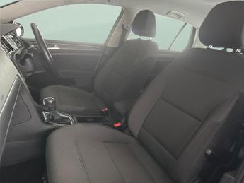 Volkswagen E-golf 35.8kWh e-Golf (136 ps) - CLIMATE CONTROL - DAB - USB AUDIO