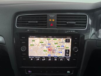 Volkswagen E-golf 35.8kWh e-Golf (136 ps) - CLIMATE CONTROL - DAB - USB AUDIO