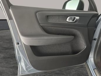 Volvo C40 Recharge 69kWh Core (231 ps) - BLUETOOTH - CRUISE - CLIMATE CONT