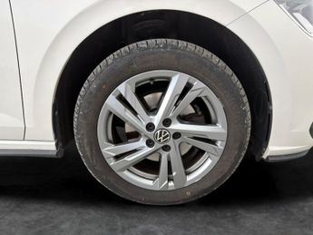 Volkswagen Polo 1.0 TSI R-Line DSG (110 ps) - PADDLE SHIFT - DIGITAL DASH - PARK