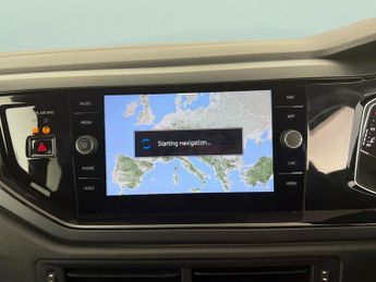 Volkswagen Polo 1.0 TSI R-Line DSG (110 ps) - PADDLE SHIFT - DIGITAL DASH - PARK