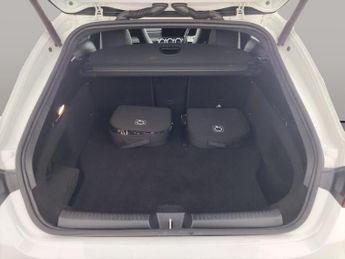 Mercedes-Benz CLA 1.3 CLA250e 15.6kWh AMG Line (Premium) Shooting Brake Plug-in 8G