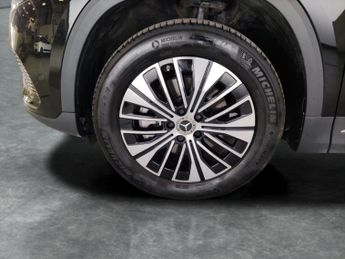Mercedes-Benz EQA EQA 250+ 70.5kWh Sport (Executive) (190 ps) - ADAPTIVE LIGHTS