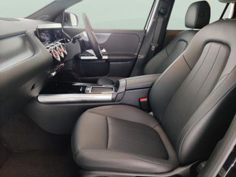 Mercedes-Benz EQA EQA 250+ 70.5kWh Sport (Executive) (190 ps) - ADAPTIVE LIGHTS