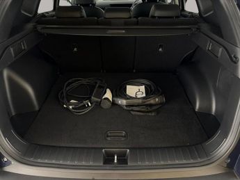 Hyundai Tucson 1.6 T-GDi 13.8kWh Premium Plug-in (253 ps) - KEYLESS ENTRY - LED