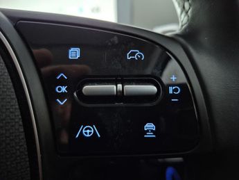 Hyundai Ioniq 5 77kWh Premium AWD (325 ps) - LED - REVERSE CAM - NAV