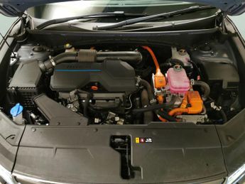 Hyundai Tucson 1.6 h T-GDi Premium (230 ps) - NAV - HEATED STEERING - BLIND SPO