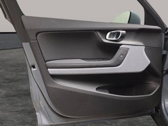 Polestar Polestar 2 Dual Motor 78kWh Long Range Plus Pilot Fastback 4WDE (408 ps) - 