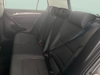 Volkswagen E-golf 35.8kWh e-Golf (136 ps) - CLIMATE CONTROL - DAB - USB AUDIO