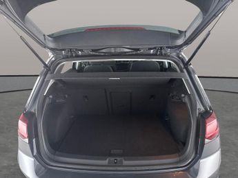 Volkswagen E-golf 35.8kWh e-Golf (136 ps) - CLIMATE CONTROL - DAB - USB AUDIO