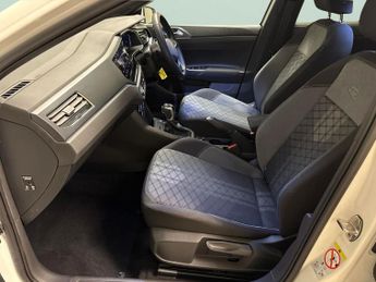 Volkswagen Polo 1.0 TSI R-Line DSG (95 ps) - LIGHT AND SIGHT PACK - WIFI - BLUET
