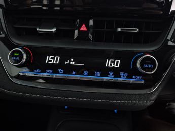Toyota Corolla 1.8 VVT-h GPF Icon Touring Sports CVT (122 ps) - REV CAM - LED H
