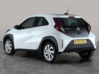 Toyota Aygo X 1.0 VVT-i Pure x-shift (72 ps) - AIR CON - AUTO HEADLIGHTS - DAB