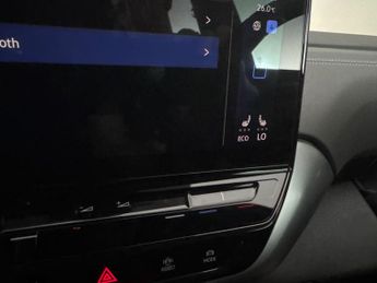 Volkswagen ID.4 Pro Performance 77kWh Life (204 ps) - BLIND SPOT ASSIST - BLUETO